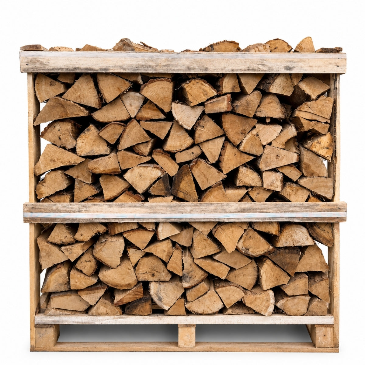 Krat met 1 m³ ovengedroogd eiken haardhout op witte achtergrond – vooraanzicht